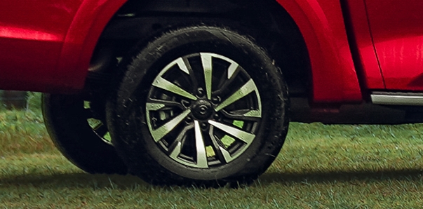 18" Alloy Wheels